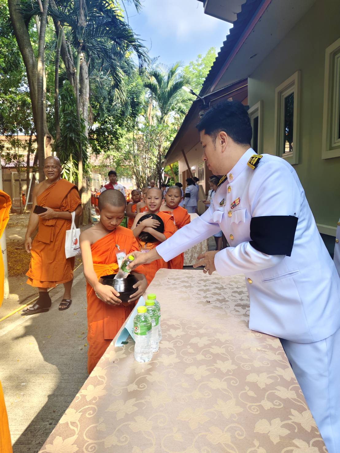 title - ส.ป.ก.นครปฐม เข้าร่วมพิธีเจริญพระพุทธมนต์และพิธีตักบาตร เฉลิมพระเกียรติสมเด็จพระกนิษฐาธิราชเจ้า กรมสมเด็จพระเทพรัตนราชสุดา สยามบรมราชกุมารี เนื่องวันคล้ายวันพระราชสมภพ 2 เมษายน และพิธีทอดผ้าป่าสมทบกองทุนพัฒนาเด็กชนบทในพระราชูปถัมภ์สมเด็จพระเทพรัตนราชสุดาฯ สยามบรมราชกุมารี